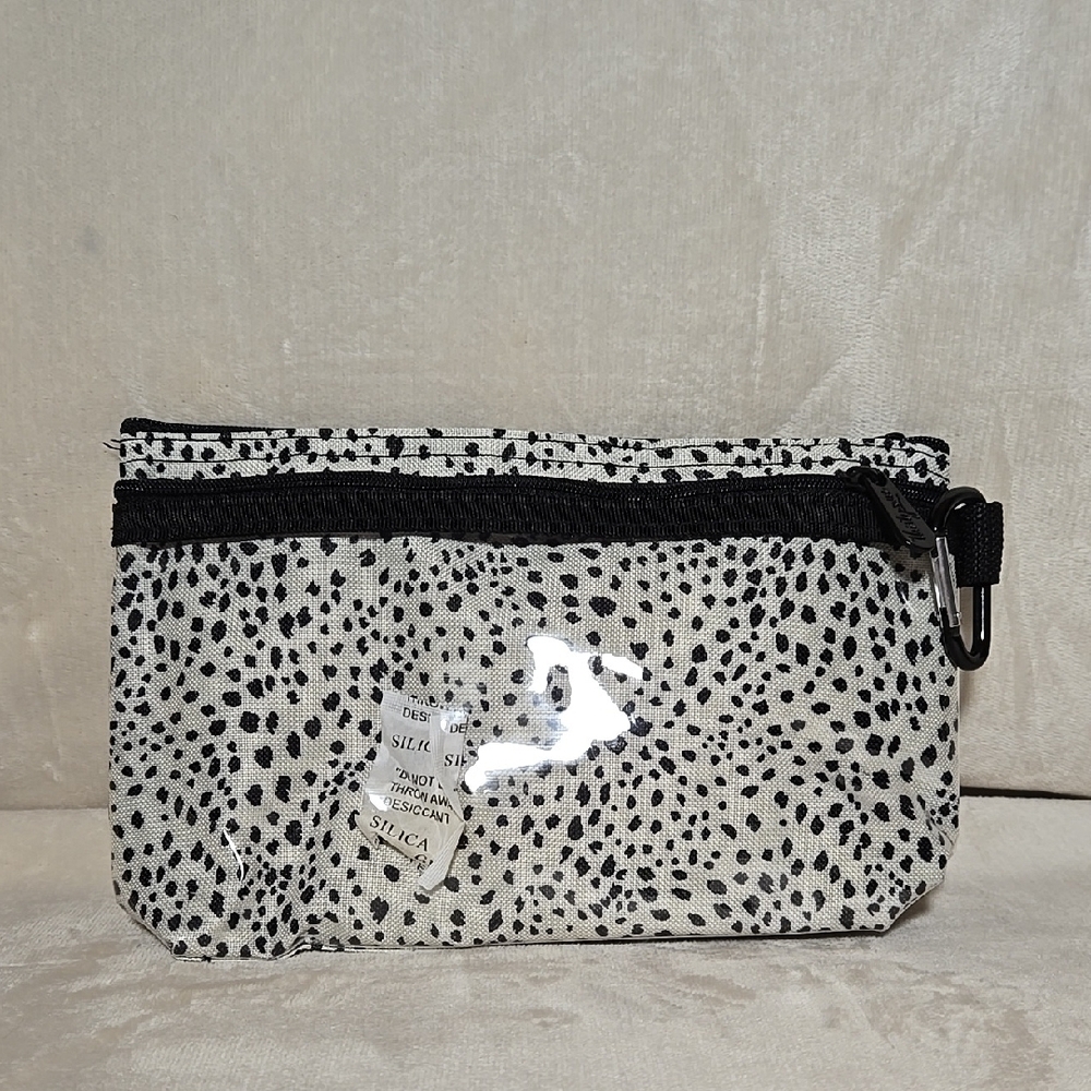 NWT Thirty-one Clear Clip Pouch